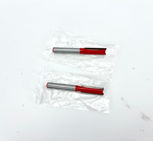 1/4" Shank Straight Router Bit med skær (2-pak) B