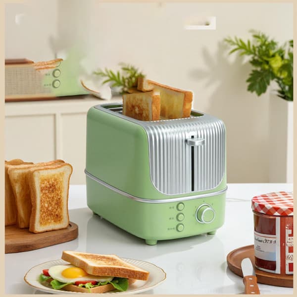 Kompakti monitoimileivänpaahdin, 3D-lämmitys, 800 w ja 2–3 viipaleen kapasiteetti Red Red
