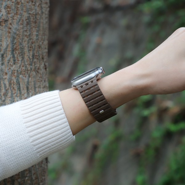 Åndbar magnetrem til Apple Watch Series 1-9 generationer 42/44/45 mm Lysebrun