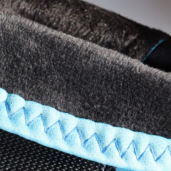 Husdjur utomhusskor 4-pack, halkfri spandex hundskor med justerbart elastiskt band och Velcro, andningsbart plyschfoder för promenader och löpning Blu Blue L