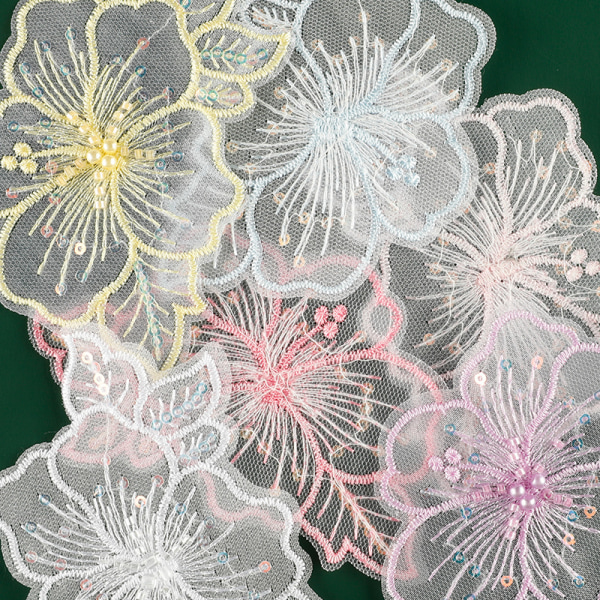 12-delt Lace Flower Applique Broderede Patches til DIY Crafts