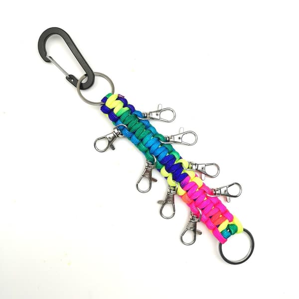 Flettet paracord-nøglerem - sikker ophængsrem til rygsæk og cheerleading, multi-loop nylon, kompakt 17cm x 2cm