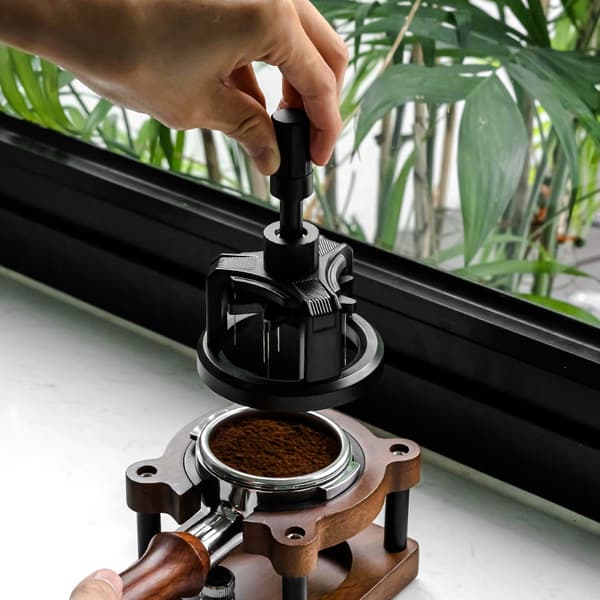 Magnetisk drejelig nål kaffedispenser M
