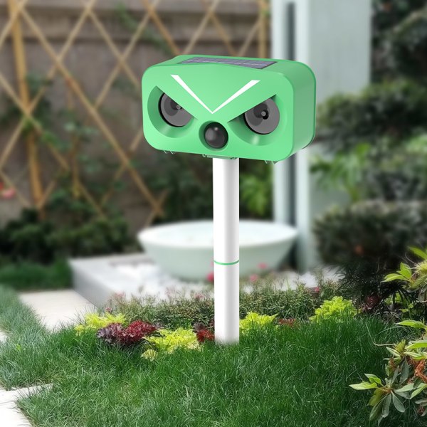 Soldriven gnagare repeller