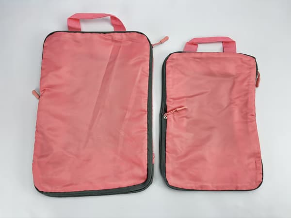 Set med 2 packkuber för reseorganisation Pink Pink