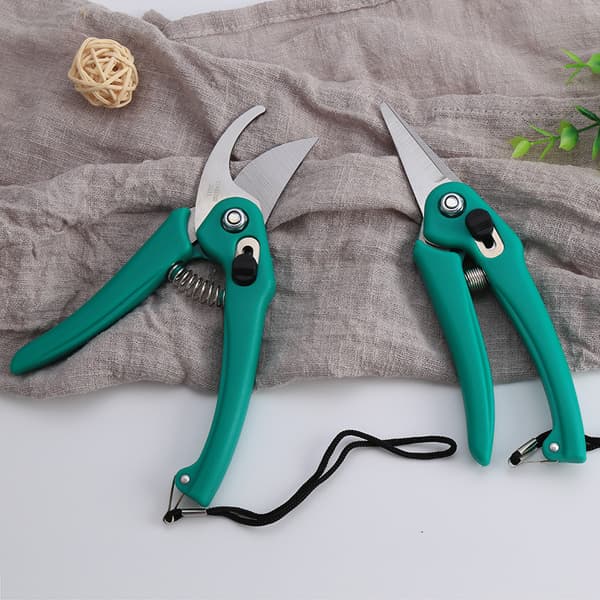Ergonomiske havesakse
