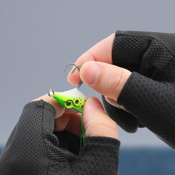 Fiskerhandsker hurtigtørrende greb til fiskeri og udendørs brug, trefinger fingerløse, silikoneprikker, touchscreen-kompatible og UV-beskyttelse M M