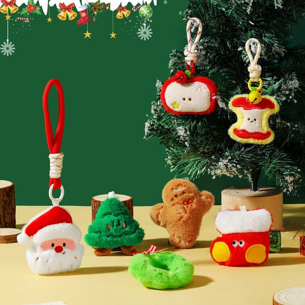 Juletræs plys nøglering med snor - Festlig juleaccessory til tasker og nøgler