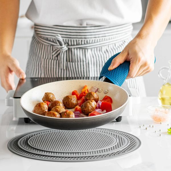 Liukumaton lämmönkestävä silikonimattosarja (3 kpl) Vaalean harmaa