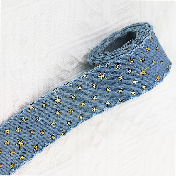 Denimbroderat stjärnband - 2# Mellan Denimblå, 3,8 cm bred, säljs per yard