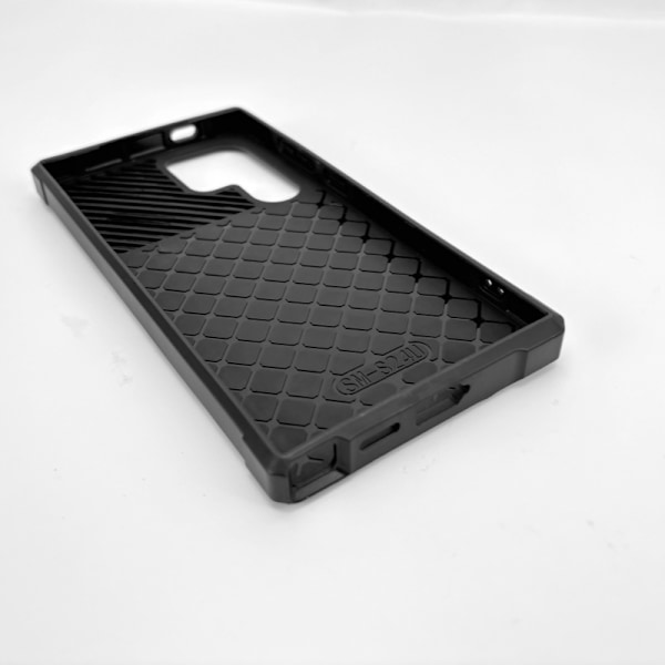 Suojaava Samsung S24 Ultra -kotelo korttipidikkeellä