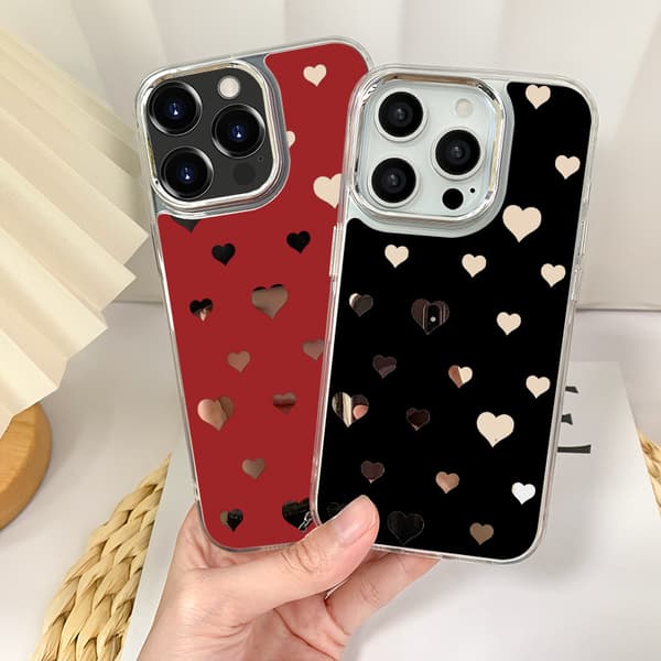 Spejlmalet telefoncover til iPhone 14 Pro Max - Sort hjerte