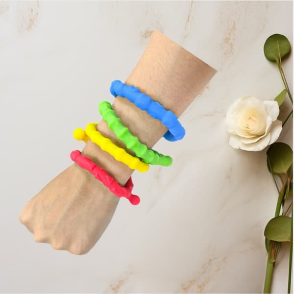 Sensorisk stresslindrande pinne 4-pack – mjuk silikon vridbar fidget för kontor, studier och resor, texturerad yta, bärbar 25cm längd 1.3cm bredd