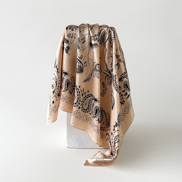 Elegant sidenscarf Aprikos