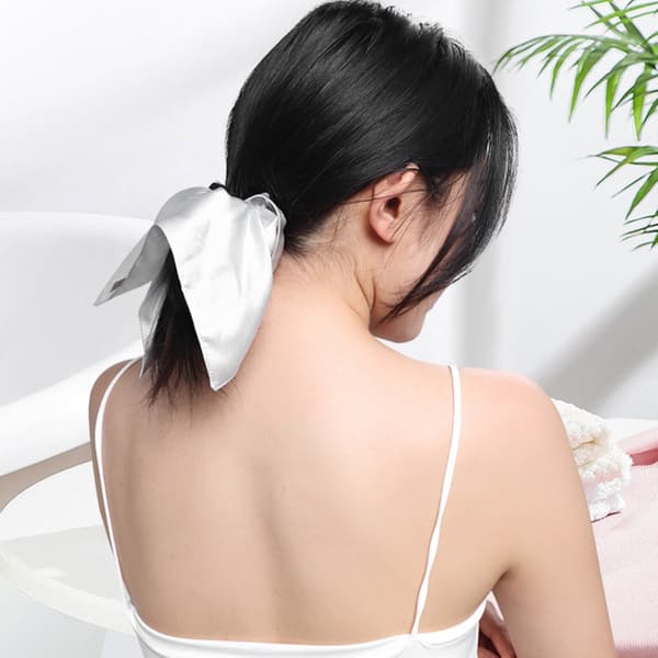 19 Momme Silke Firkantet Hår Elastik - Blød Satin Hår Tørklæde Scrunchie Silver Silver