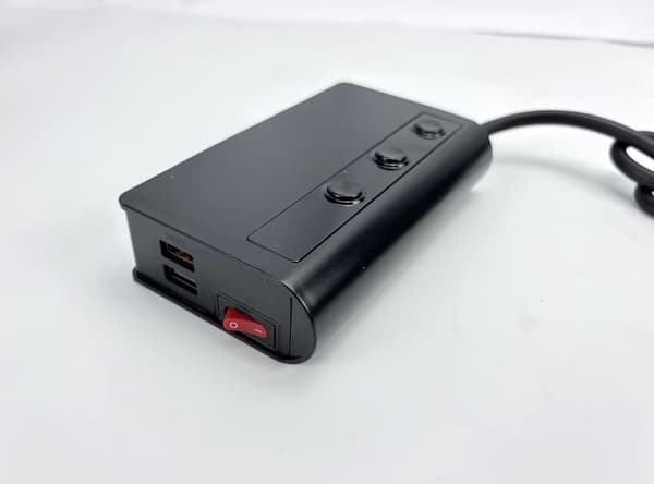 Billaddare, 3-ports USB-laddare med LED-display