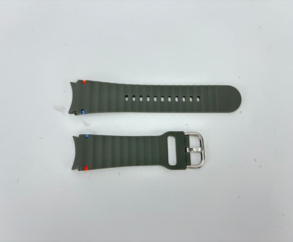 Samsung Watch 7 Wave Strap - Silverspänne (blekningsbeständig) - Armégrön