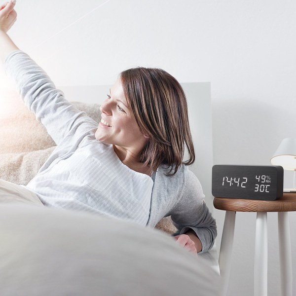 INF Digital LED vækkeur - sort 1502