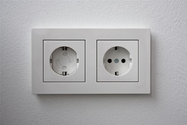 Kontaktbeskyttelse til stikkontakter