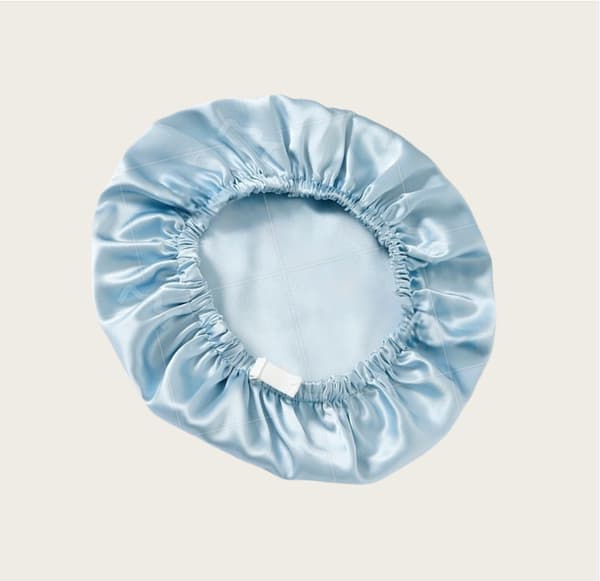 Dobbeltlags sovehætte i 100% silke til kvinder LightBlue LightBlue