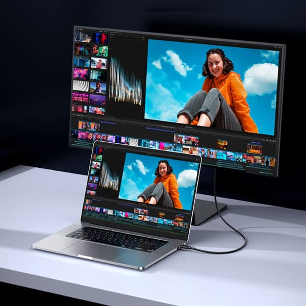 USB-C–USB-C-kaapeli, 20 Gbit/s, 8K 60 Hz, 240 W, DP 2.0 ja ajoneuvon CarPlay 0.5m 0.5m