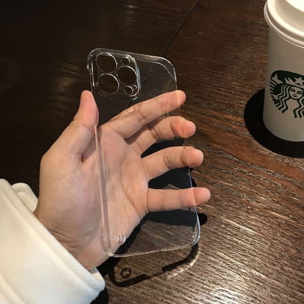 Ultra-tyndt, klart etui til iPhone 16 Plus