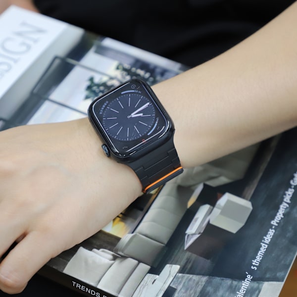 Magnetisk løkkerem til Apple Watch 38/40/41 mm Sort Orange