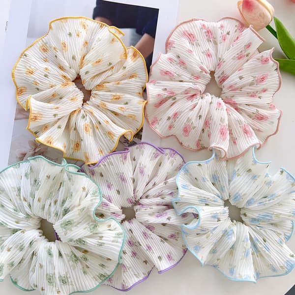 Blomstret Chiffon Scrunchies Hårelastik - 5 stk. Hårtilbehør