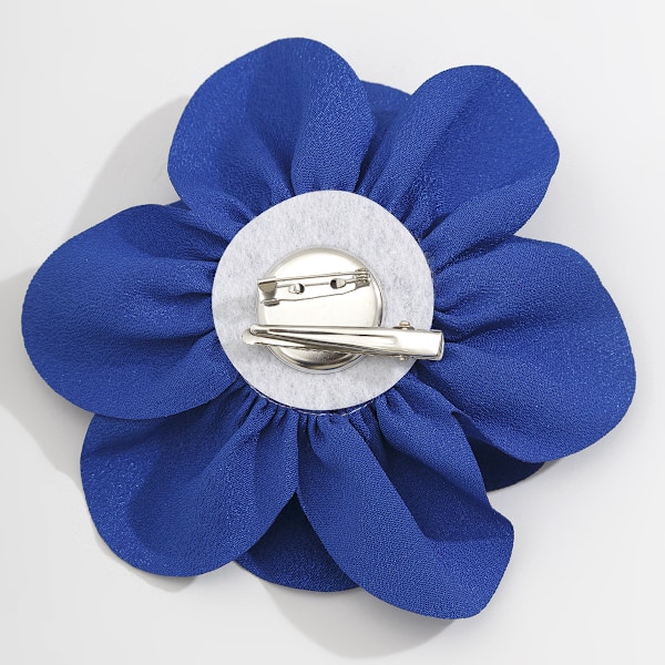 Brosch med satinblomma Blå
