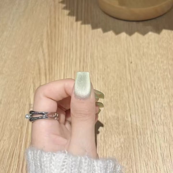 Eleganta mjölkgröna kattögon press-on naglar - 24-delars set