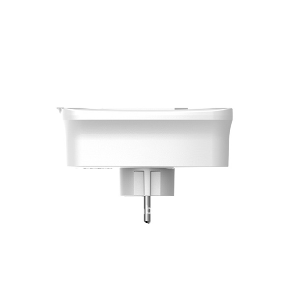 7 i 1 EU-Kontaktadapter med USB A/Typ C-Portar