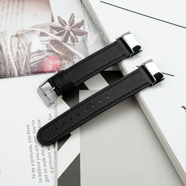 Fitbit Charge 5 ranneke, nahkainen musta