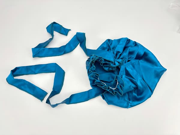 Silke sovehætte til hårpleje - åndbar og behagelig NavyBlue NavyBlue