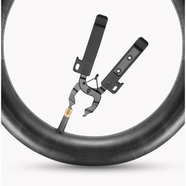 Kædelåstang multitool til cykelreparationer og pendling — kulstofstål, POM dæklever, kædekrog og master link-opbevaring, kompakt design