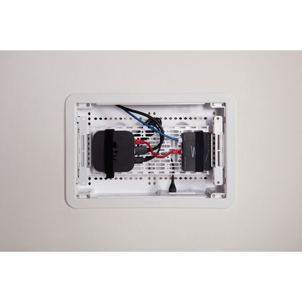Inbyggd Mediabox 9”