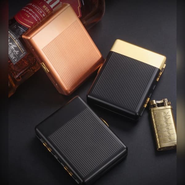 Kompakt Cigarrfodral i Rostfritt Stål för 1cm Cigarrer - Tryck- & Fuktskydd Black Black