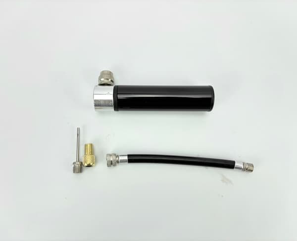 Mini cykelpump i aluminiumlegering Black Black