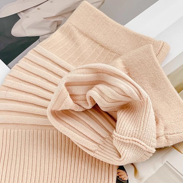 Tynde & åndbare knæstøtter til sommer Beige L