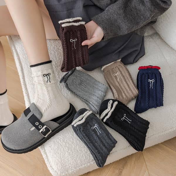 7 Par Uldsokker - Sort, Kaffe, Khaki, Blå, Creme, Lysegrå, Mørkegrå - Termiske, Åndbare, Broderede Mid-Calf Sokker