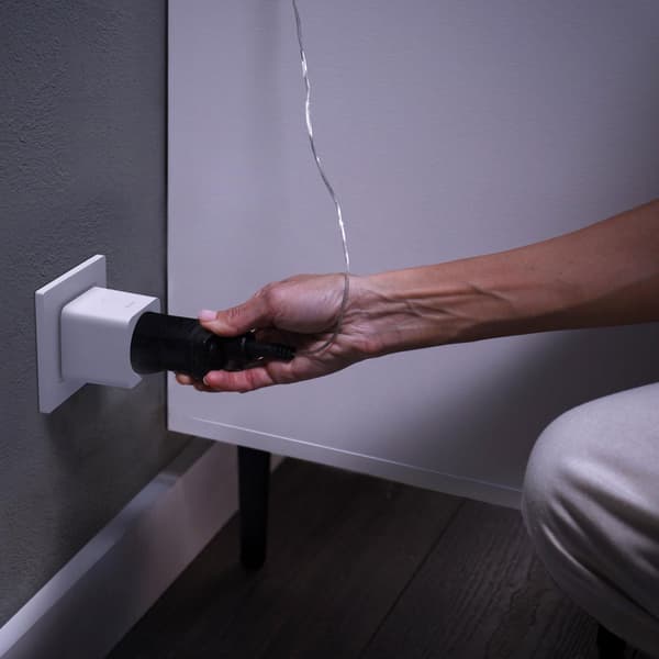 Smart plug