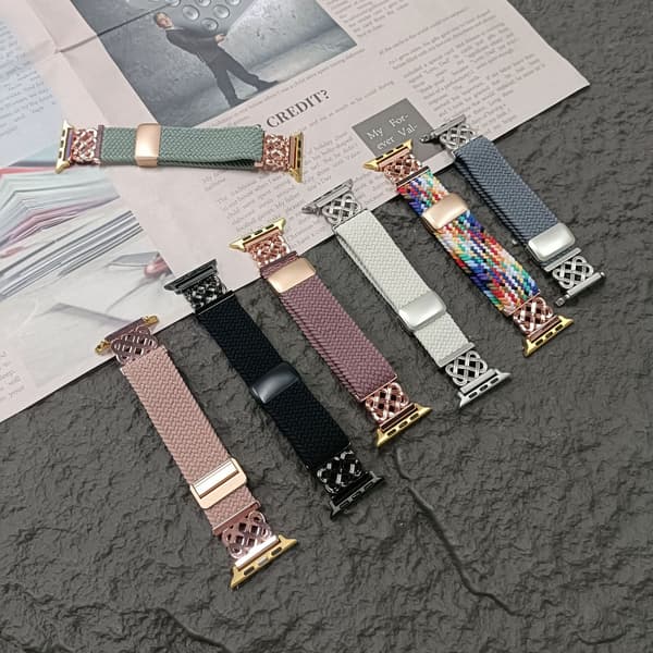 Stilfuld Flettet Nylon Magnetisk Rem til Apple Watch S9 MultiColor M MultiColor M