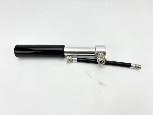 Mini cykelpump i aluminiumlegering Black Black