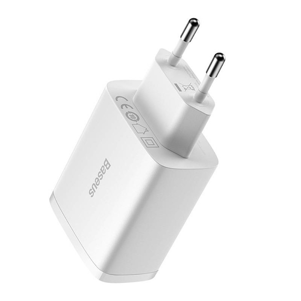 Baseus kompakt snabbladdare, 3x USB, 17W (vit)