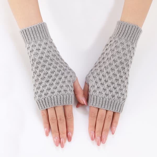 Korta stickade handskar med ananasmönster Grey Grey