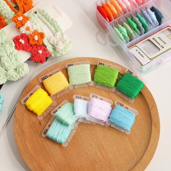 Broderitrådssæt, 50 farver broderitråd med organizer