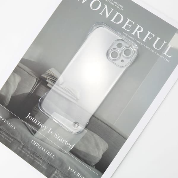 Ultratynt, klart etui til iPhone 15
