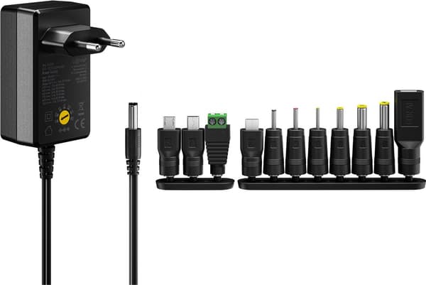 Universel strømforsyning 3 V–12 V, maks. 12 W