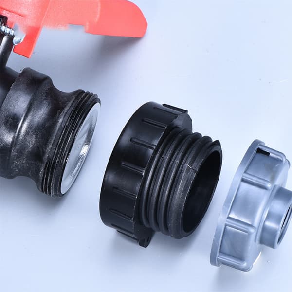 IBC tankadapter 62 fine thread til 60 coarse thread, kompatibel med Schutz IBC-ventil, ABS sort 2-pak, lækagesikring og nem montering