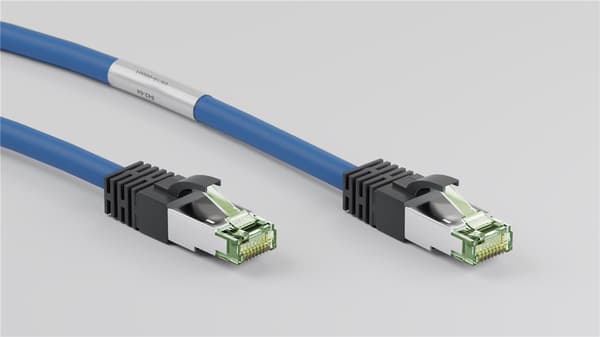 RJ45 (CAT 6A, 500 MHz) patchkabel med CAT 8.1 S/FTP rå kabel, blå