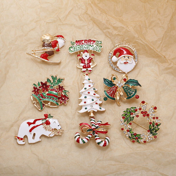 Brosch med julmotiv Flerfärgad